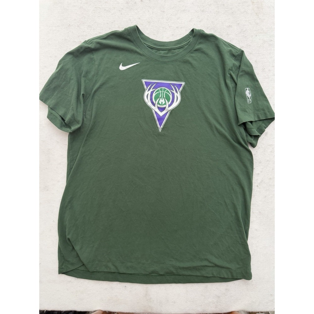 Milwaukee Bucks Nike 2021-22 City Edition Logo Warm Up Shirt Men's XL RARE
